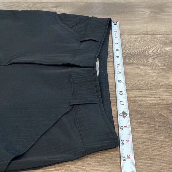 Nike Golf 10”‎ Bermuda Black Pinstripe Stretch Shorts Size 4 - Picture 7 of 12